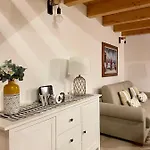 A Casa Di Dora Bari